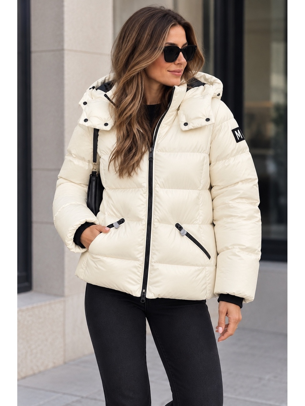 Mackage Madalyn-V Cream Down Puffer Jacket Women’s Size Large NWT